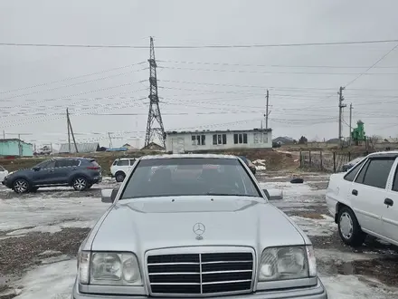 Mercedes-Benz E 280 1994 года за 3 600 000 тг. в Шымкент – фото 4