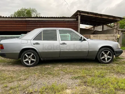 Mercedes-Benz E 230 1992 года за 1 600 000 тг. в Тараз – фото 7