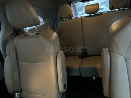 Toyota Sienna 2021 года за 21 000 000 тг. в Алматы – фото 12