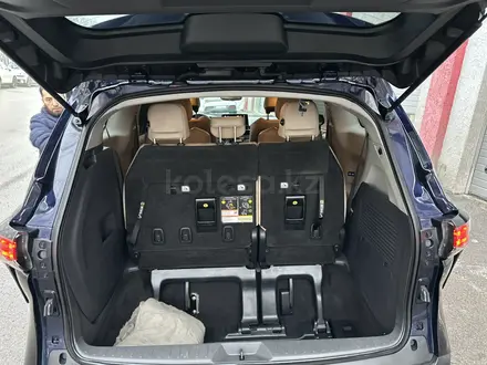 Toyota Sienna 2021 года за 21 000 000 тг. в Алматы – фото 16