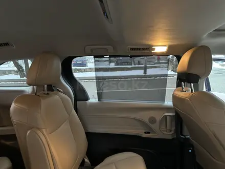 Toyota Sienna 2021 года за 21 000 000 тг. в Алматы – фото 18