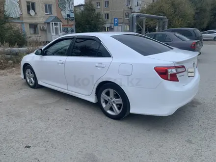 Toyota Camry 2014 года за 5 300 000 тг. в Актобе – фото 5