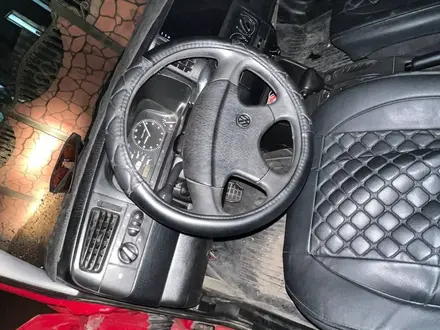Volkswagen Golf 1994 года за 1 050 000 тг. в Павлодар – фото 2