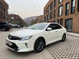 Toyota Camry 2015 года за 11 000 000 тг. в Алматы – фото 2