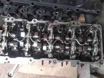 Головка блока двигатель ZD30 3.0 Common Rail за 260 000 тг. в Алматы – фото 3