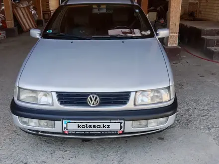 Volkswagen Passat 1994 года за 2 350 000 тг. в Шымкент – фото 9