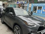 Toyota Highlander 2020 года за 16 900 000 тг. в Алматы – фото 2