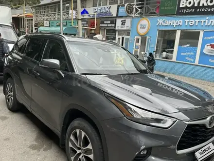 Toyota Highlander 2020 года за 16 900 000 тг. в Алматы – фото 2