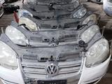 Передняя часть ноускат морда на Volkswagen Jetta за 300 000 тг. в Алматы – фото 2