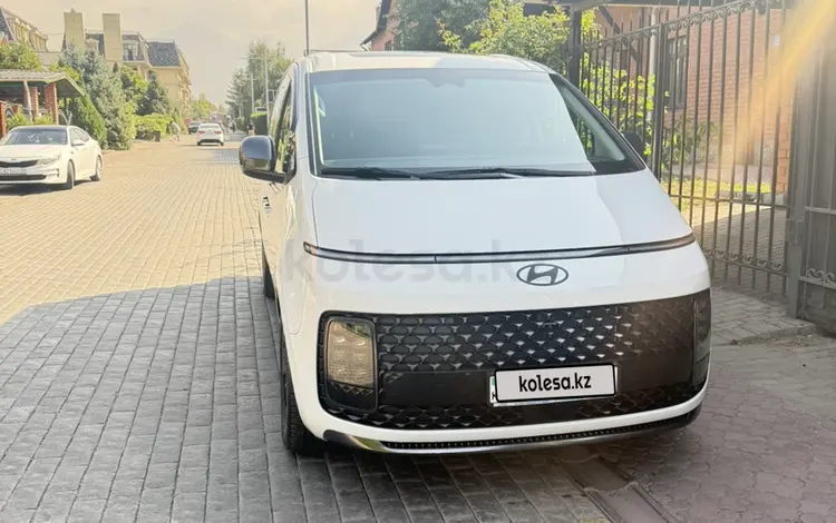 Hyundai Staria 2025 года за 25 000 000 тг. в Алматы