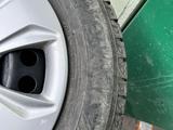 Зимние шины с дисками в комплектеүшін150 000 тг. в Алматы – фото 4