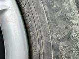 Зимние шины с дисками в комплектеүшін150 000 тг. в Алматы – фото 3