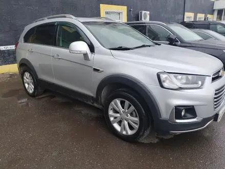 Chevrolet Captiva 2018 года за 8 900 000 тг. в Астана – фото 2