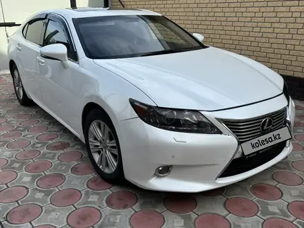 Lexus ES 250 2014 года за 13 000 000 тг. в Павлодар