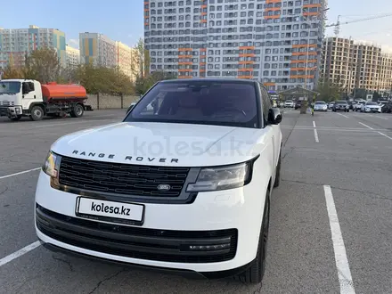 Land Rover Range Rover 2022 годаүшін112 000 000 тг. в Алматы – фото 2