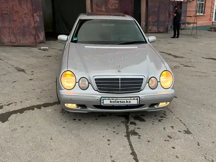 Mercedes-Benz E 240 2001 года за 5 800 000 тг. в Кызылорда – фото 24