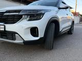 Kia Seltos 2024 года за 10 500 000 тг. в Шымкент – фото 3