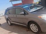 Toyota Sienna 2016 года за 8 000 000 тг. в Уральск – фото 2
