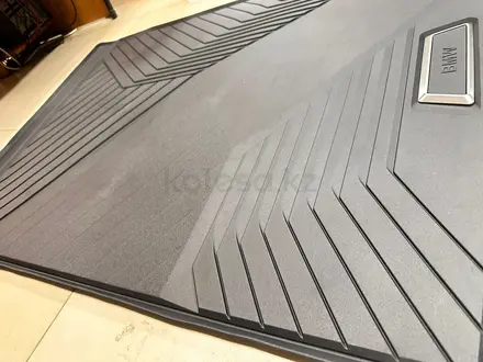 Полик в багажник в наличие BMW 5-series G60 новый оригинал за 110 000 тг. в Астана