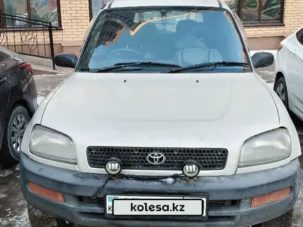 Toyota RAV4 1995 года за 3 100 000 тг. в Астана – фото 2