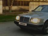 Mercedes-Benz E 200 1992 года за 1 900 000 тг. в Тараз – фото 2