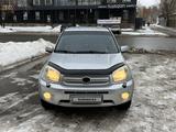 Toyota RAV4 2002 года за 6 000 000 тг. в Уральск – фото 2