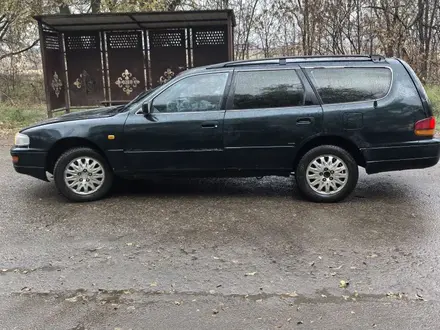 Toyota Camry 1993 года за 1 800 000 тг. в Алматы – фото 2