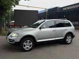 Volkswagen Touareg 2004 года за 4 000 000 тг. в Алматы – фото 4