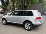 Volkswagen Touareg 2004 года за 4 000 000 тг. в Алматы – фото 3