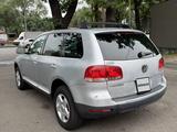 Volkswagen Touareg 2004 года за 4 000 000 тг. в Алматы – фото 2