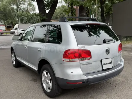Volkswagen Touareg 2004 года за 4 000 000 тг. в Алматы – фото 2
