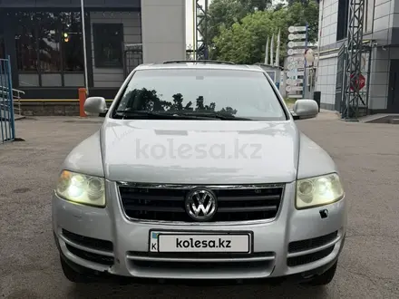 Volkswagen Touareg 2004 года за 4 000 000 тг. в Алматы – фото 6