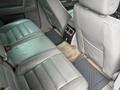 Volkswagen Touareg 2004 года за 4 000 000 тг. в Алматы – фото 13