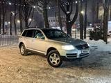 Volkswagen Touareg 2004 года за 4 000 000 тг. в Алматы