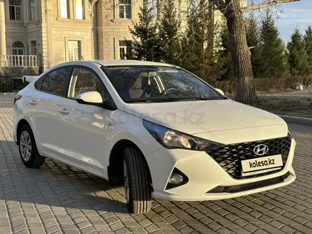Hyundai Accent 2021 года за 7 800 000 тг. в Усть-Каменогорск – фото 3