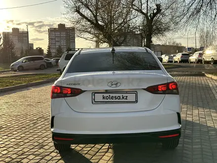 Hyundai Accent 2021 года за 7 800 000 тг. в Усть-Каменогорск – фото 6
