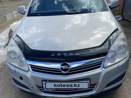 Opel Astra 2010 года за 2 800 000 тг. в Уральск – фото 7