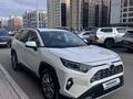 Toyota RAV4 2021 года за 19 500 000 тг. в Астана – фото 6
