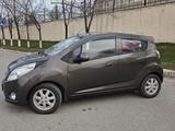 Chevrolet Spark 2010 года за 3 200 000 тг. в Шымкент – фото 2
