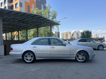 Mercedes-Benz E 320 2000 года за 4 990 000 тг. в Алматы – фото 13