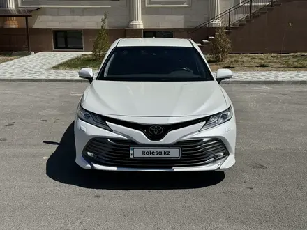 Toyota Camry 2021 года за 16 000 000 тг. в Кызылорда