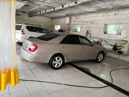 Toyota Camry 2002 года за 4 300 000 тг. в Семей – фото 2