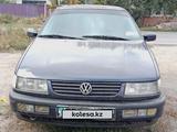 Volkswagen Passat 1994 годаfor1 100 000 тг. в Актобе – фото 3