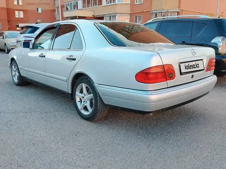 Mercedes-Benz E 230 1996 года за 2 900 000 тг. в Кокшетау – фото 21