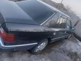 Mercedes-Benz E 260 1992 года за 600 000 тг. в Павлодар – фото 2