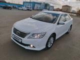 Toyota Camry 2013 года за 9 200 000 тг. в Атырау – фото 2