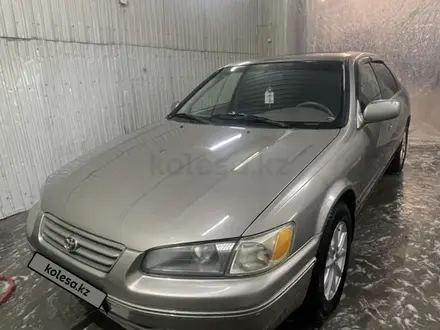 Toyota Camry 1999 года за 3 600 000 тг. в Туркестан – фото 3