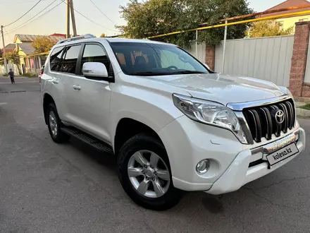 Toyota Land Cruiser Prado 2013 года за 15 700 000 тг. в Алматы – фото 2