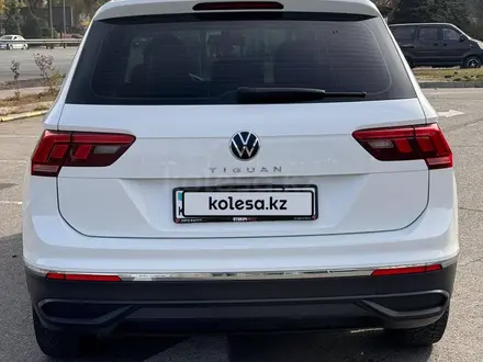 Volkswagen Tiguan 2020 года за 11 800 000 тг. в Алматы – фото 5