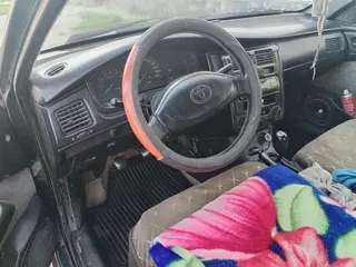 Toyota Carina E